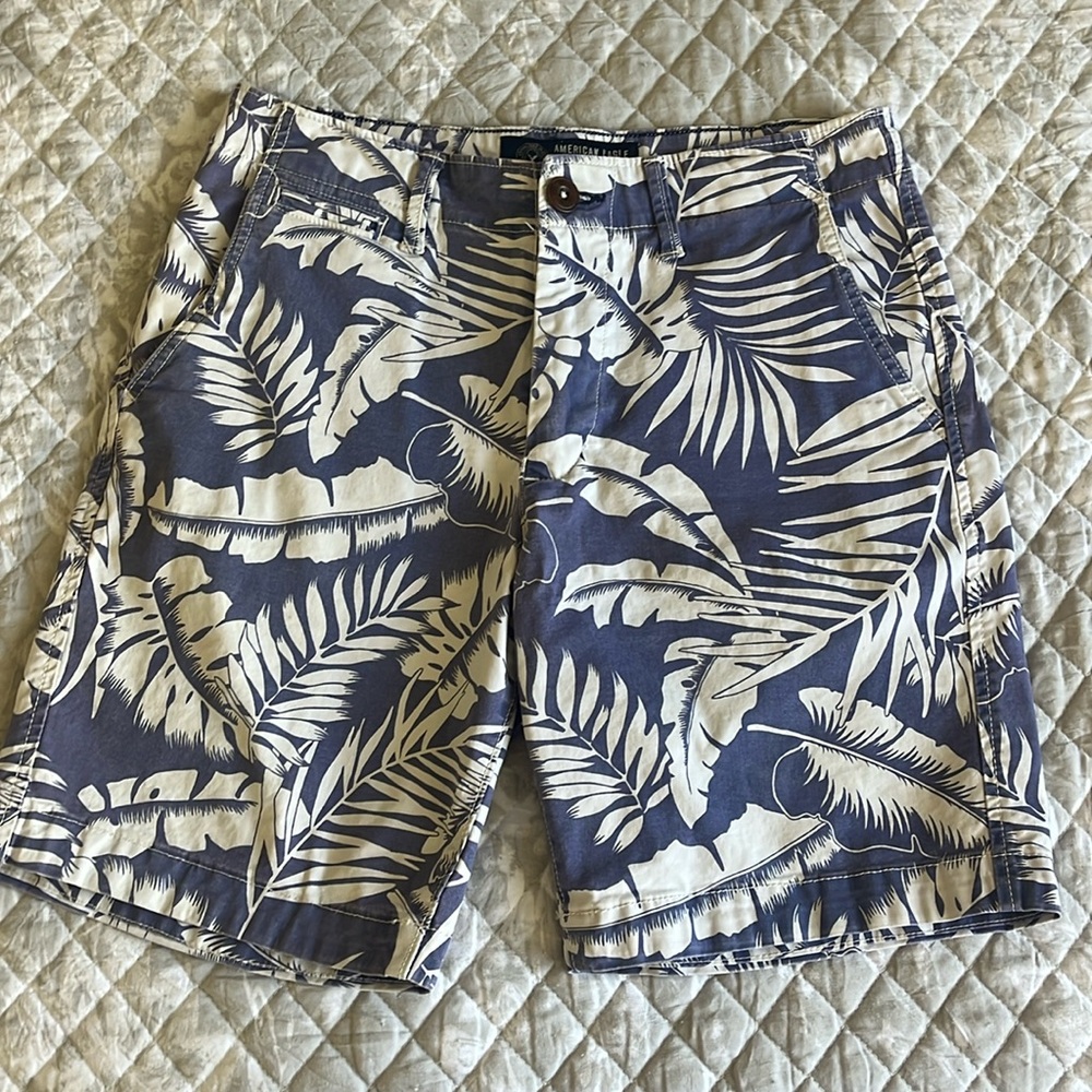 American Eagle shorts for men